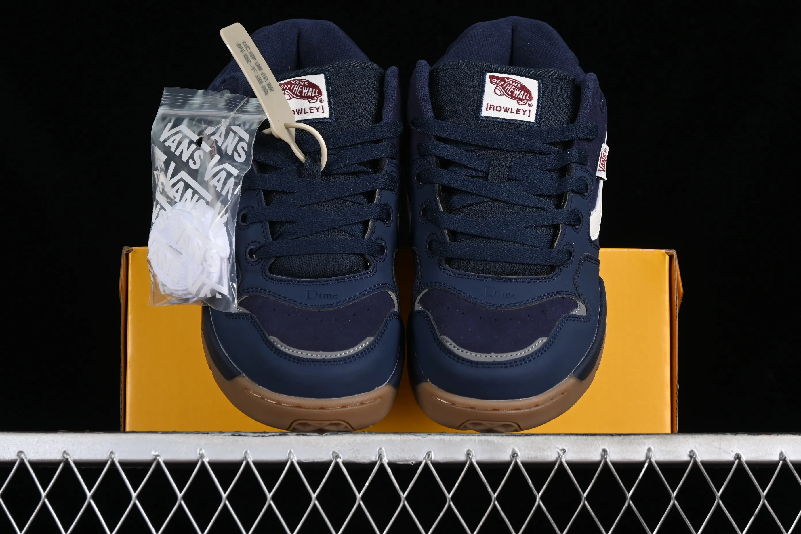 All categories Vans Vans series Vans Mid Vans China Vans Rowley XLT series Vans official shock-absorbing and wear-resistant retro skateboard shoes VN000CMWNVY